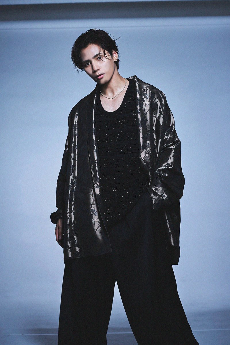 GIANNABOYFRIEND's tweet photo. #GIANNABOYFRIEND 05
アザーカット公開✨
Part.4

SPECIAL FASHION 特集に登場した
#THERAMPAGE #神谷健太 さんの
アザーカットを公開🌟

Instagram にも未公開ショットを投稿中
是非チェックしてみてください👀

@therampagefext 
@LDH_PR_OFFICIAL https://t.co/HehZbjOUCl