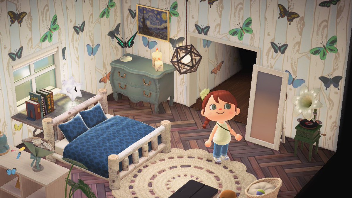 EmeraldCrossing's tweet photo. Redecorated my bedroom 🦋 https://t.co/spCDaQBILT