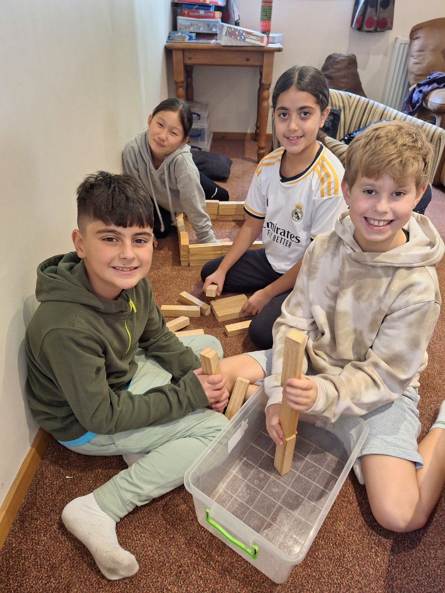 stjohnscen20's tweet photo. Y5 have just finished a hearty breakfast and are ready to start another fun-filled day of activities at Hilltop in Norfolk. #FoodForFuel #GroupHug #LetTheDayBegin @LDBSSchools @BarnetSport @HilltopNorfolk https://t.co/nMM5nePewg