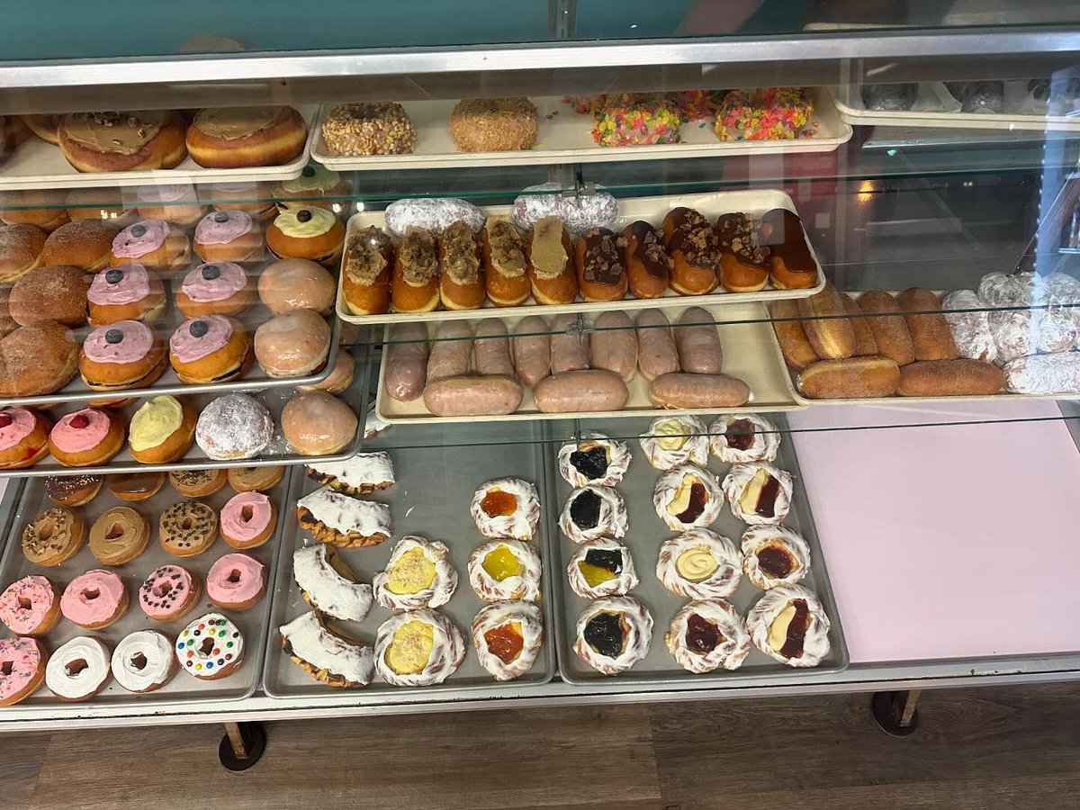 Liebermann’s And Beyond Bakery tweet media