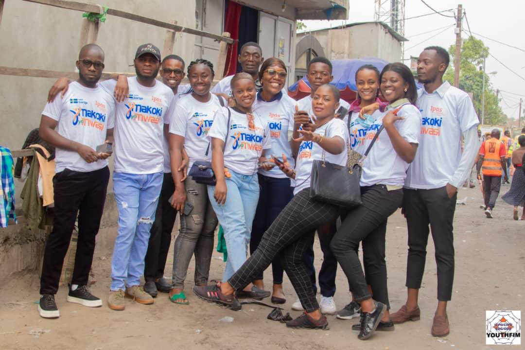 Youthfim's tweet photo. #ContraceptionPourTous✌️
#worldContraceptionDay 🌎 
#MakokiYaMwasi = Les droits de la femme…✊

Reconnaître les droits de la femme, c'est voir les hommes s'impliquer pour partager les rôles et les #choix, ensemble décider. 
Car la #contraception, c'est une décision collective, une responsabilité partagée, pour un avenir positif.

@YouthSprint 
@IpasRDC