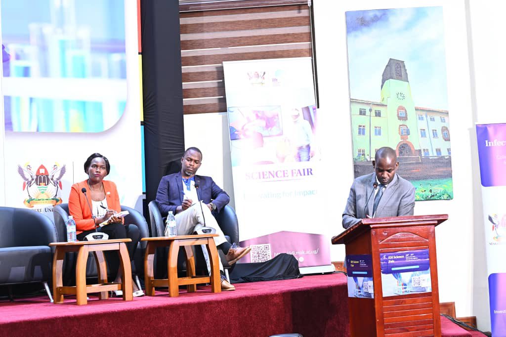 aidscommission's tweet photo. UAC Head HIV Prevention, Dr. Byamukama Daniel making a presentation on HIV at the IDI Science Fair.
The theme is Innovate. Influence. Inspire.

#EndAIDS2030Ug https://t.co/uGziJPUB0W