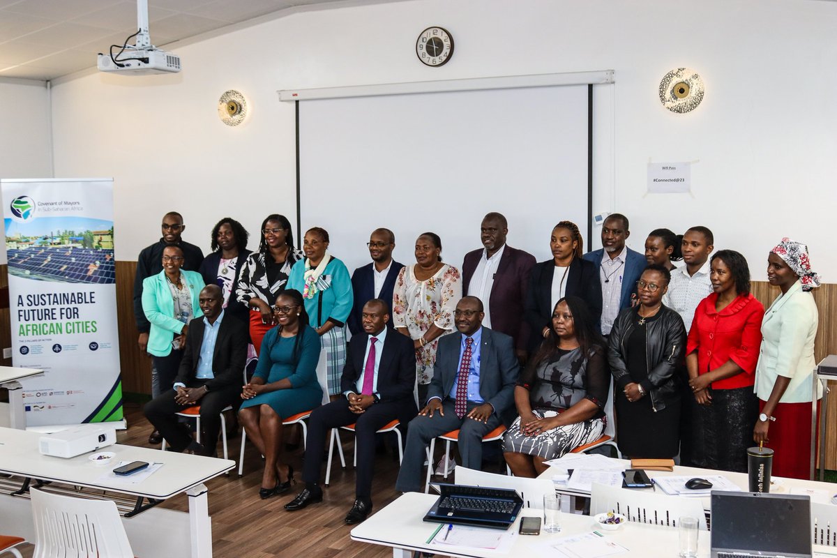 Mosesnoah254's tweet photo. Empowering African cities with sustainable, clean, and affordable energy is the key to unlocking a brighter, smarter, and more resilient future for all
#SmartEnergyAfrica #CleanEnergyForAll #AffordableEnergy #GreenFutureAfrica #EnergyJustice #SmartUrbanGrowth 
@giz_gmbh https://t.co/oqkEUoXowW