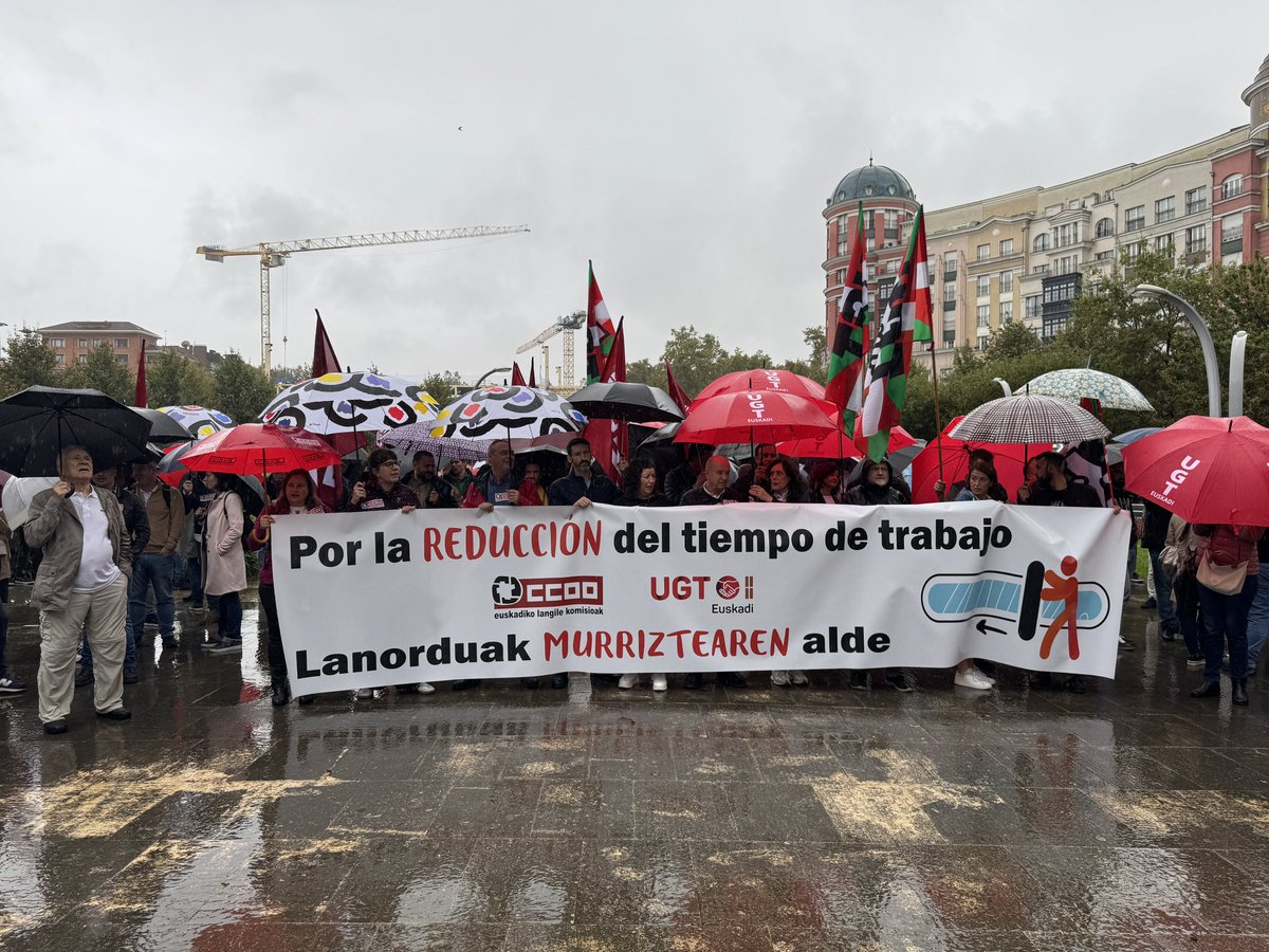 Salimos en la calle frente a las patronales de todo el estado para exigir la reducción de jornada

Lanorduak murriztearen alde!