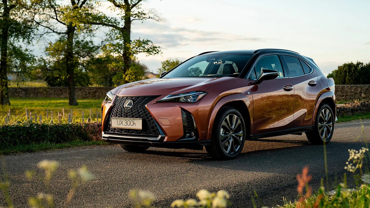 forocoches's tweet photo. Ya está aquí el otoño y con él llega la época de las escapadas... ¿a qué pueblo te apetecería ir con el nuevo LEXUS UX 300h?

Haz RT y responde mencionando a @LexusSpain para entrar en el sorteo de hasta 50 INVIS 👀👇 https://t.co/fUkG0aOSQu