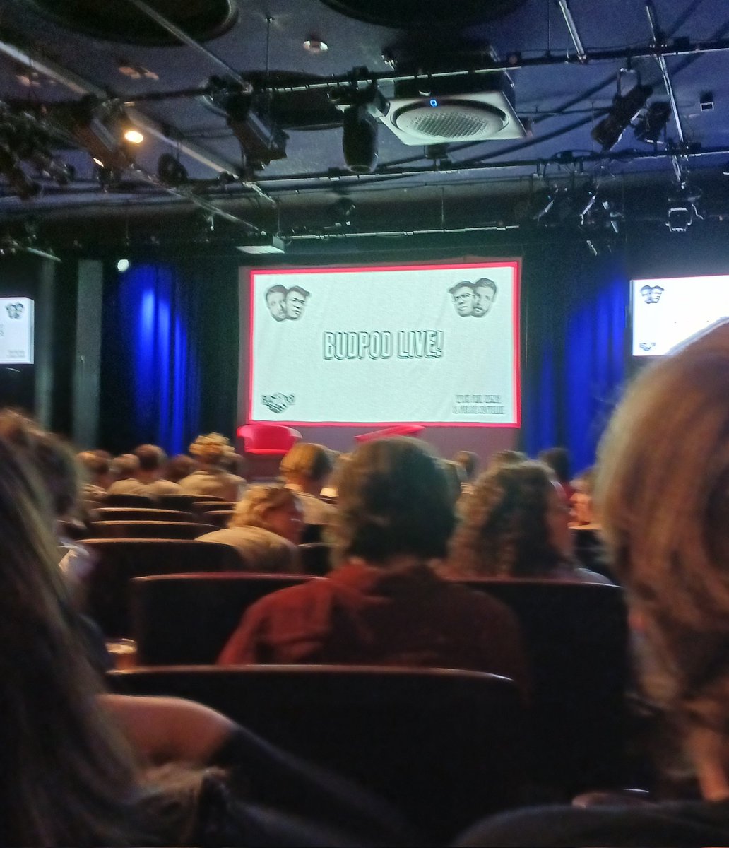 DrRodDacombe's tweet image. So in a truly awful year it was so nice *not* to have to cancel something we've been looking forward to. Thanks @pierrenovellie and @PhilNWang for a brilliant @thebudpod live. It was so good to spend a whole evening laughing madly.