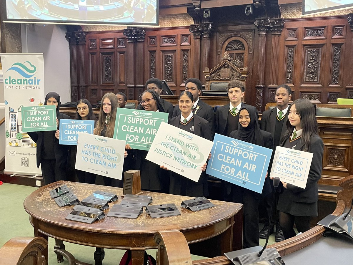 StockgrnTech's tweet photo. Our @LF_ATLP Digital Leaders Campaigning for cleaner air at Birmingham Council House! Waiting to see everyone’s pitches! @Stockgrn @CleanAirJustice https://t.co/d2r1ODNZy0