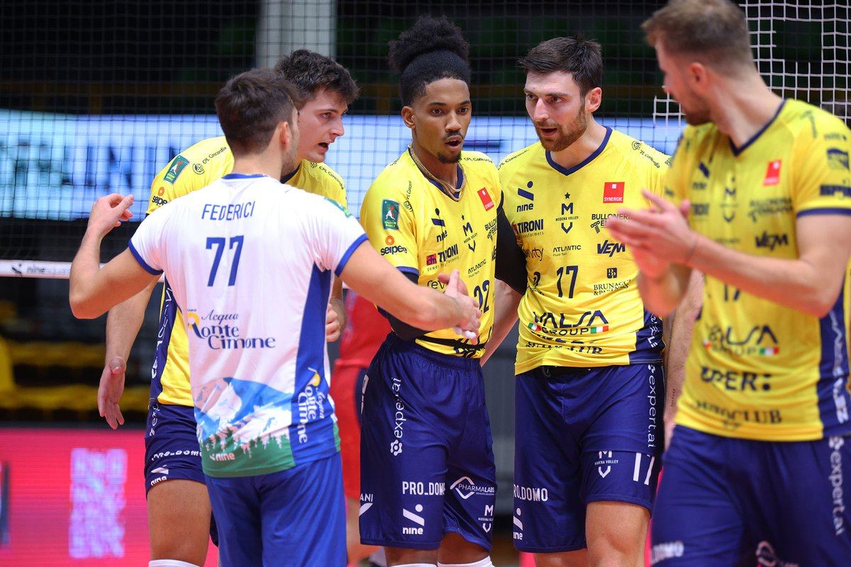 modenavolley's tweet photo. Aperta ufficialmente la biglietteria per il primo match casalingo! 🙌

📅 La partita con Grottazzolina si giocherà domenica 6 ottobre alle ore 18:00.

Vi ricordiamo che la campagna abbonamenti è ancora aperta!! 🎫

👉 Per tutte le info: https://t.co/Bex7v1jtYo

#modenavolley https://t.co/4ykGQJH48b