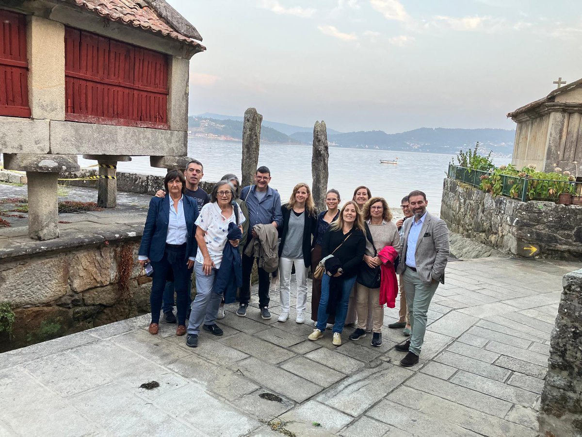 ICE UdG Innovació (@iceudginnova) on Twitter photo El Grup d’Innovació Docent (GID) sobre Mentoria en els estudis de Psicologia <a href="/iceudg/">ICE Josep Pallach-SAID</a> ha presentat la seva experiència en el Seminario de Expertos en Mentoría Universitaria.
Més info🔗udg.edu/ca/ice/innovac…
<a href="/univgirona/">Universitat de Girona</a> <a href="/UdGEducacioPsic/">Facultat Edu. Psico</a> #UdG #InnovacioDocent #mentoria #psicologia El Grup d’Innovació Docent (GID) sobre Mentoria en els estudis de Psicologia <a href="/iceudg/">ICE Josep Pallach-SAID</a> ha presentat la seva experiència en el Seminario de Expertos en Mentoría Universitaria.
Més info🔗udg.edu/ca/ice/innovac…
<a href="/univgirona/">Universitat de Girona</a> <a href="/UdGEducacioPsic/">Facultat Edu. Psico</a> #UdG #InnovacioDocent #mentoria #psicologia