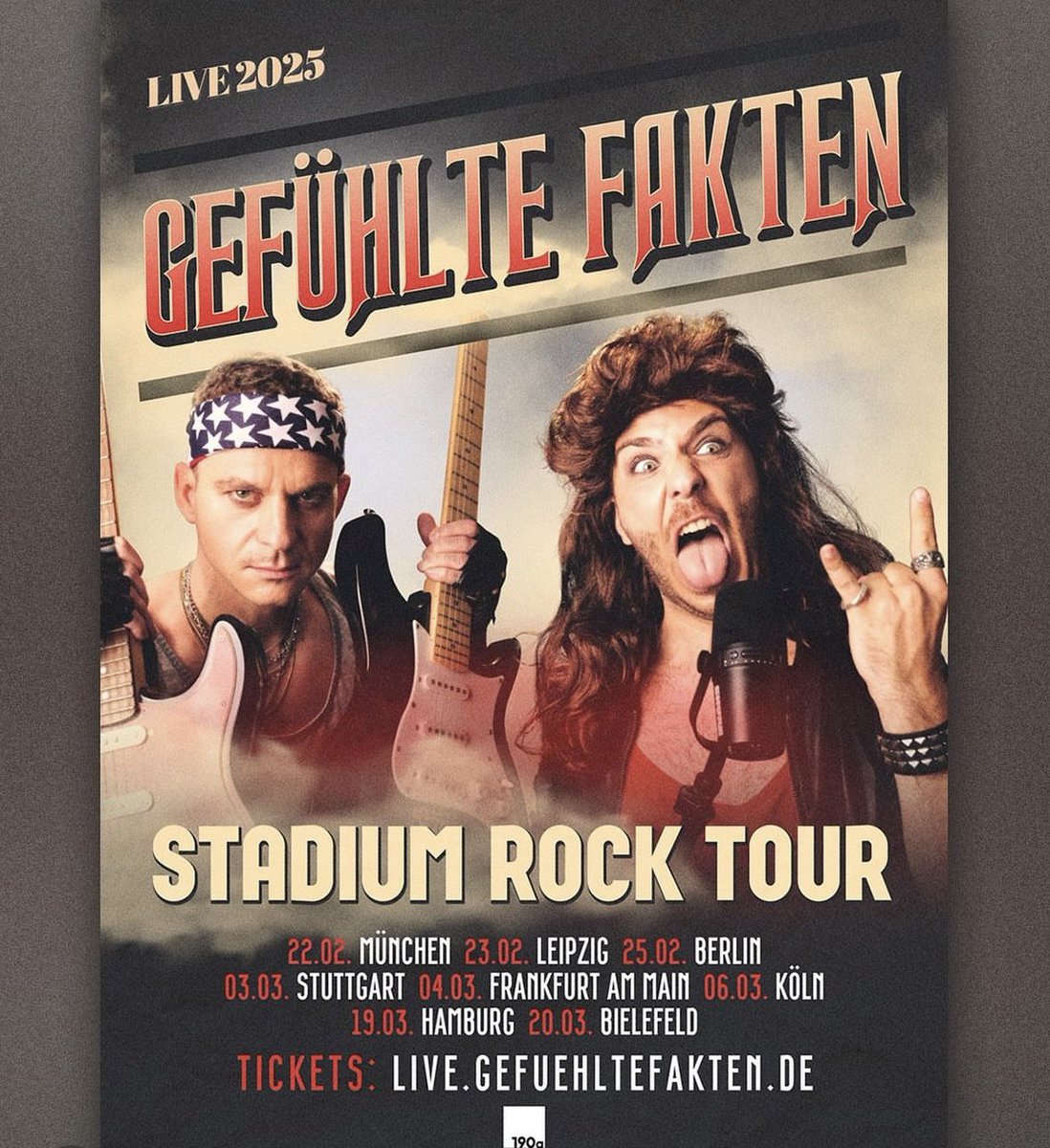 Tarkan und ich gehen mit Gefühlte Fakten auf Live Podcast Tour. 
Tickets gibt es ab JETZT auf 
Live.GefuehlteFakten.de 

Und, ja, das ist das Tourplakat.