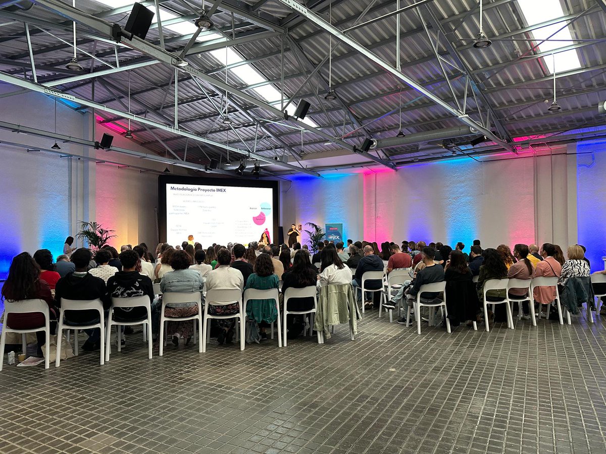 Nuevo_Futuro's tweet image. Full house para conocer los resultados de la investigación del #ProyectoIMEX en la que hemos participado. #CaminarConRed