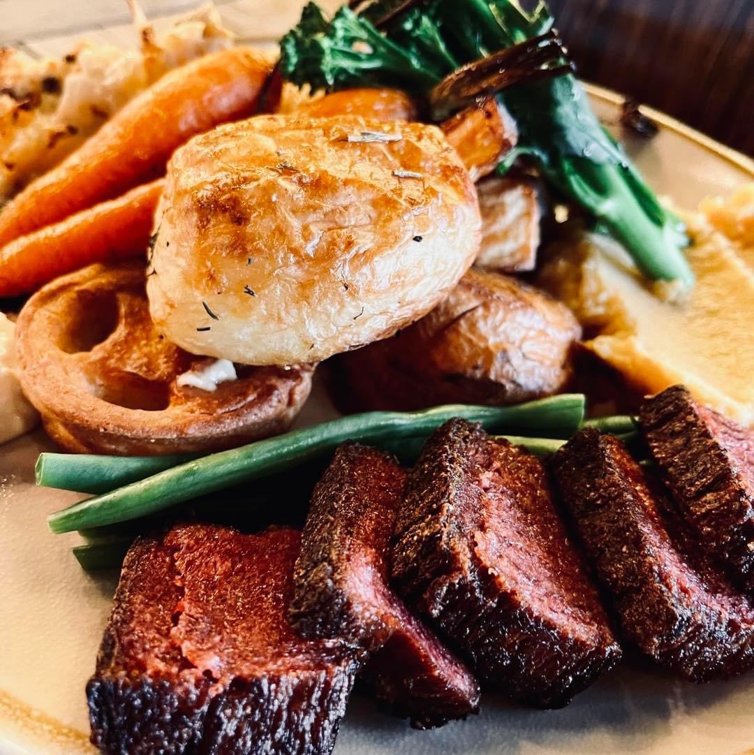 soundloungeCIC's tweet photo. #RoastPost
It’s BACK!!!!
You won’t know it’s vegan.
You WILL know it’s all home-cooked, locally sourced, mostly organic & delicious.
We recommend pre-booking, once it’s sold out walk-ins aren’t guaranteed.
Email: info@thesoundlounge.org.uk or call 020 8770 3181 to book https://t.co/6uY9Yv0MT1
