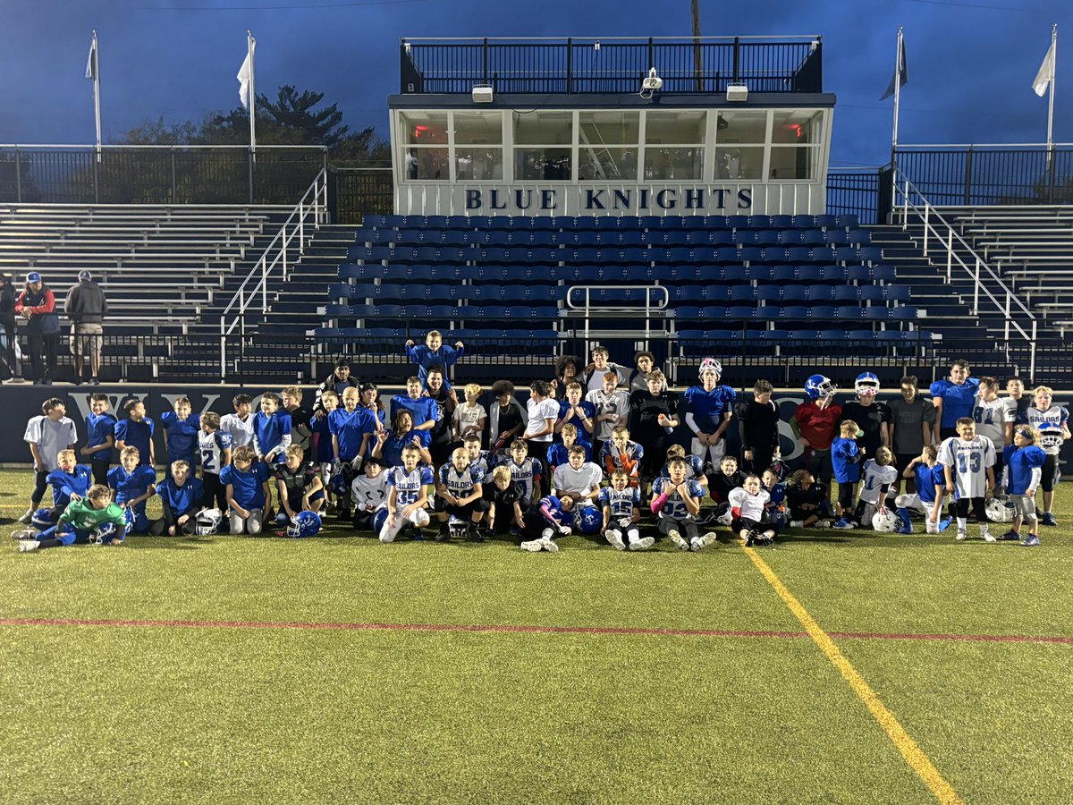 WyoSemFootball's tweet photo. It was great having our local youth program at our facility last night. The Community is important to our football program! #SEMthingSPECIAL Swoyersville Sailors https://t.co/DtAR0hnbwL