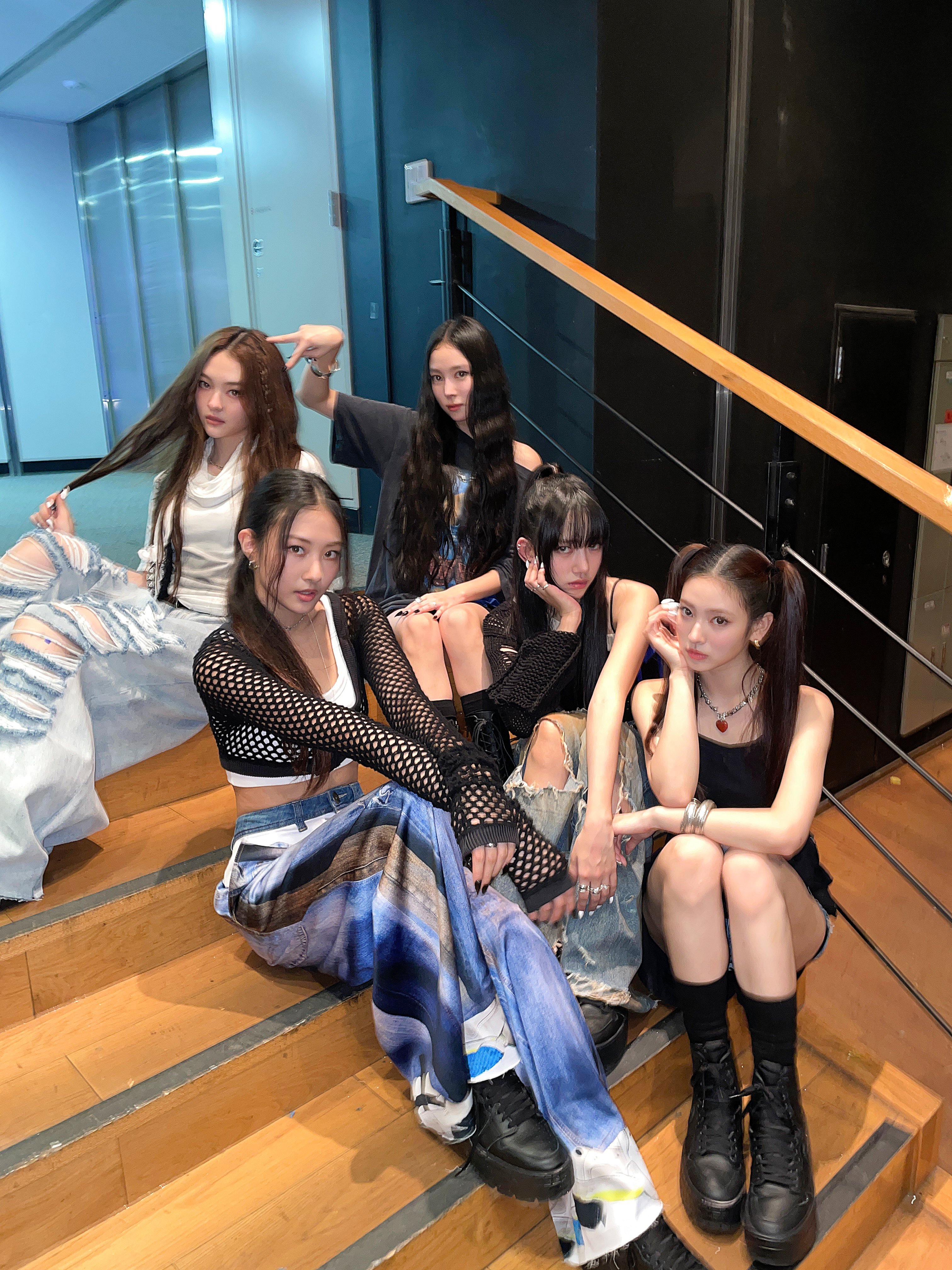 GYZZe5DWAAAvS2T?format=jpg&name=4096x4096