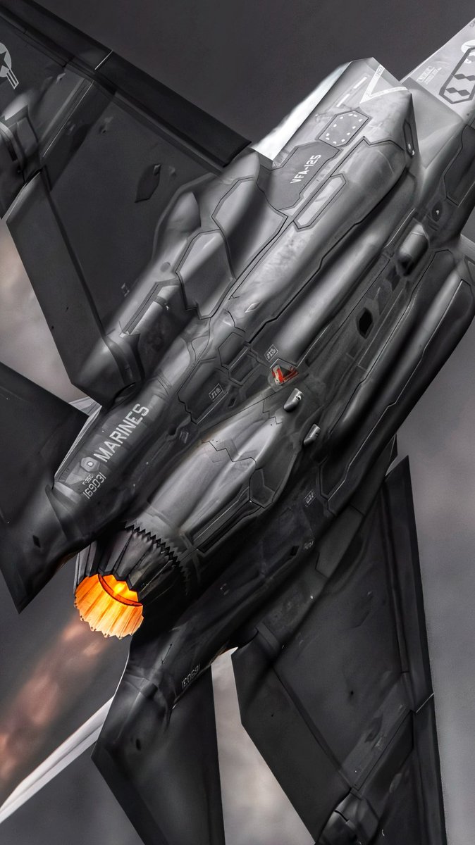 v1pergirl's tweet image. Charlie Model, shot on the first day of fall 🍁 #f35c #usnavy #nasoceana