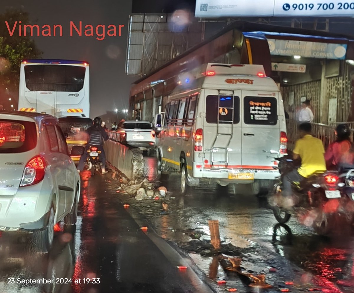 ksantoshkrishna's tweet photo. @PMCPune @suniltingre @PMPMLPune @rainbow_brts @msrtcofficial @WagholiHSA @PuneNagarRoad @PuneCityTraffic @KhswaPune @PMCPune - As you wait for major accidents to happen and sleep forever on T51259, here are a few more images of Pune-Nagar road BRTS median condition at different locations.

@PMPMLPune 
@msrtcofficial 
@rainbow_brts
@PuneCityTraffic 
@CPPuneCity 
@suniltingre 
@mohol_murlidhar https://t.co/yr2AZAO9H2