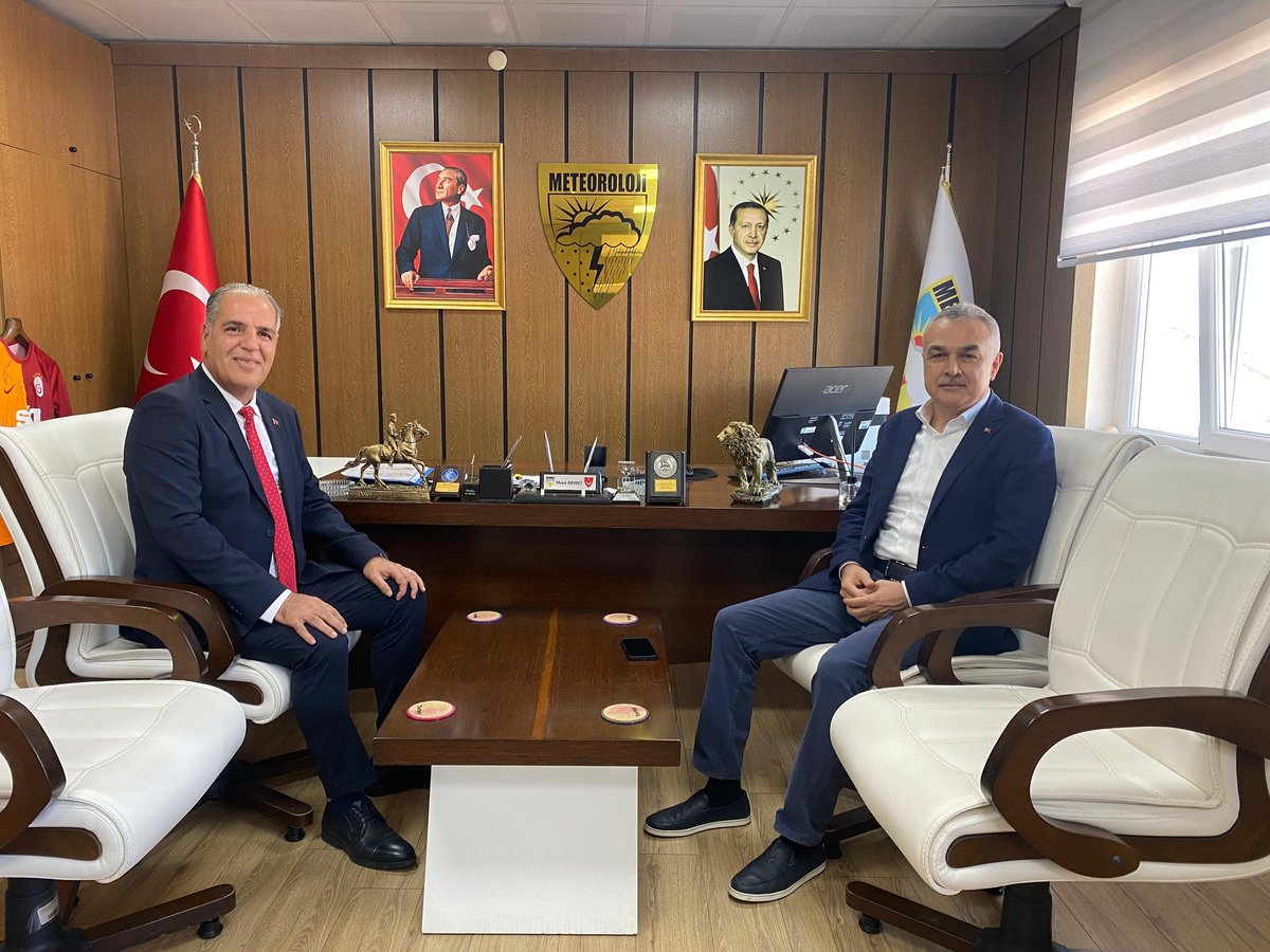 aydinmsavas's tweet photo. 📍İzmir

Aydın Meteoroloji İl Müdürlüğü görevinde de bulunan Meteoroloji 2. Bölge Müdürümüz Sayın Musa Deveci'yi ziyaret ettik.

Misafirperverliği için teşekkür ediyor, çalışmalarında başarılar diliyorum. https://t.co/e8pBYxzq0I