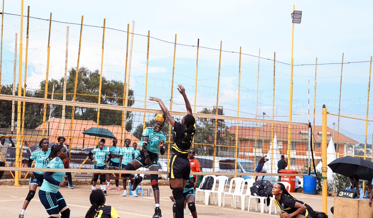 sport_svoleybal's tweet photo. When @EsterTumwebaze decides there is no way through . https://t.co/9nIIuyYVKv
