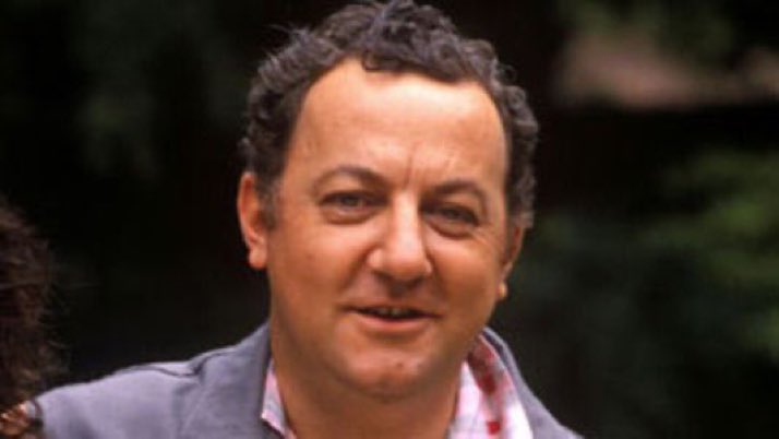 « De tous ceux qui n’ont rien à dire, les plus agréables sont ceux qui se taisent. »
Coluche