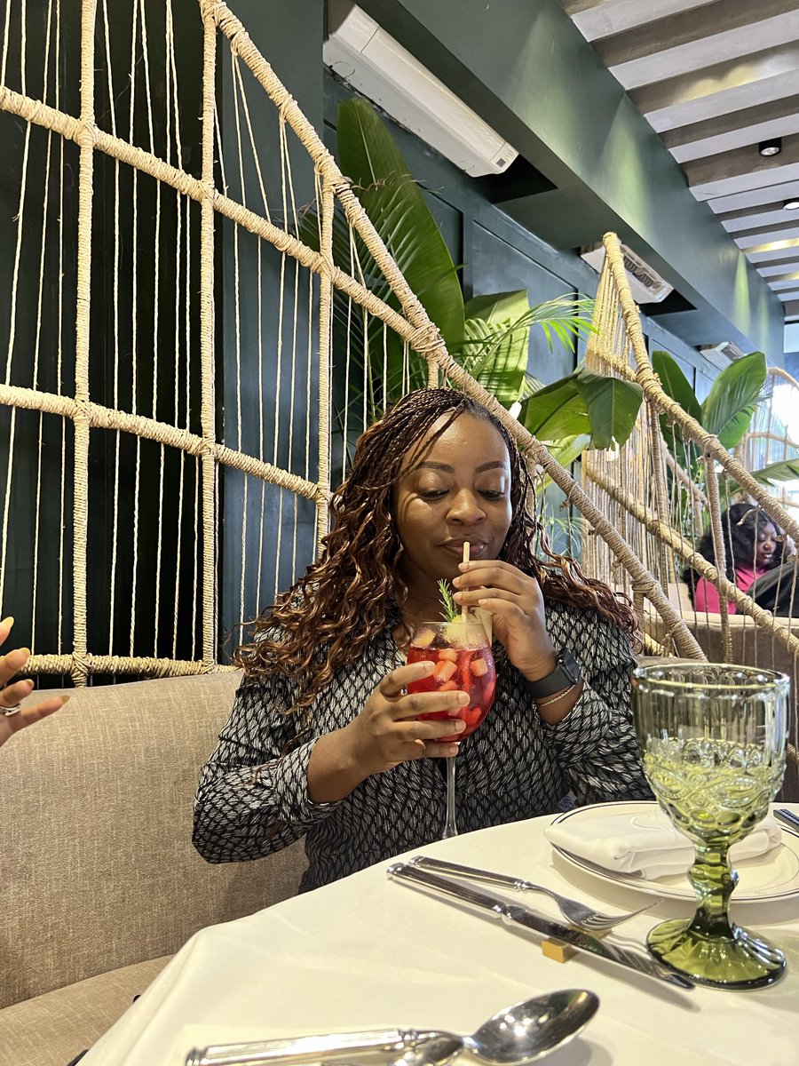 Amanda Etuk tweet media