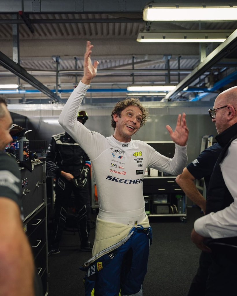 ValeYellow46's tweet photo. È stato un bellissimo week end,correre nel tempio della velocità davanti a così tanta gente è speciale,grazie a tutti per il supporto 
Siamo stati protagonisti,lottando per la vittoria e per il podio,peccato che l’ultima safety car,abbiamo chiuso p5
Le gare sono così,soprattutto quelle di Endurance,però ci siamo divertiti 🇮🇹