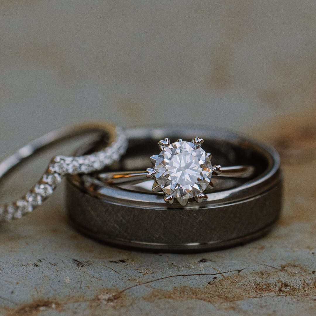 OrbitRings's tweet image. ✨ Shine on your special day! 💍 Take advantage of up to 40% off our wedding jewellery collection and make your day even more magical! #WeddingBling #OrbitJewellery