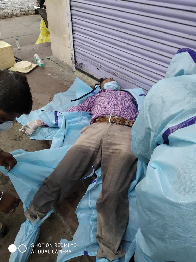 Medical51451042's tweet photo. @Pratibh11943721 @BhajanlalBjp @narendramodi @RajCMO @RajGovOfficial # लैब टेक्नीशियन कोरोना योद्धा को उसकी उचित मांग #GP4200-PB2-L11 नर्सिंग की समान मेस भत्ता अन्य भत्ते दीजिए।सामन्त व खेमराज कमेटी की रिपोर्ट ओपन कीजिए। https://t.co/rkDAAFIhMr