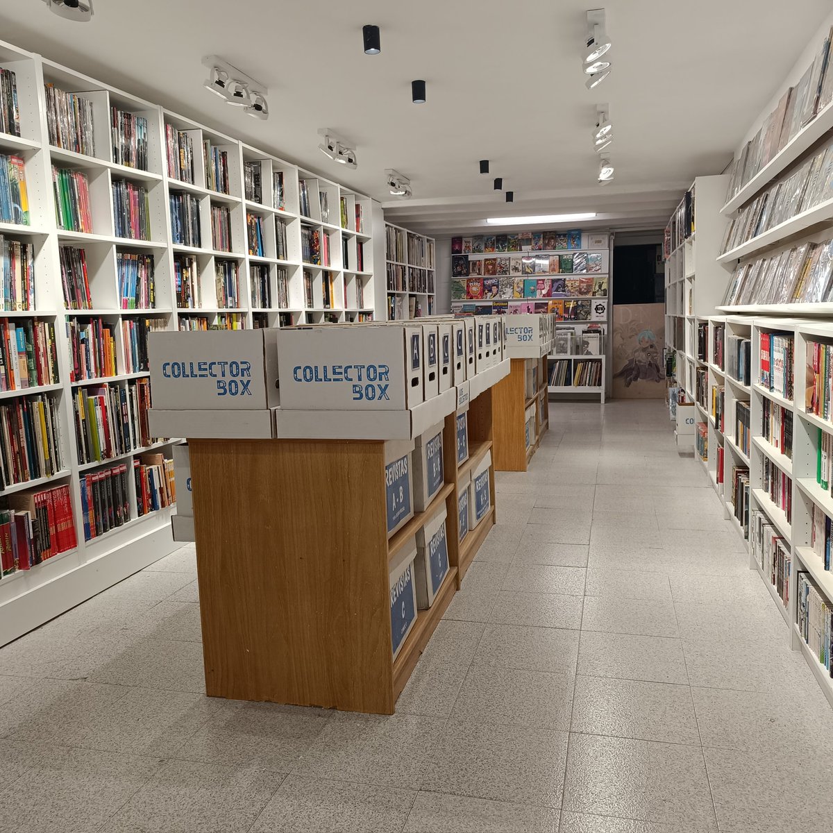 Librería Newton tweet media