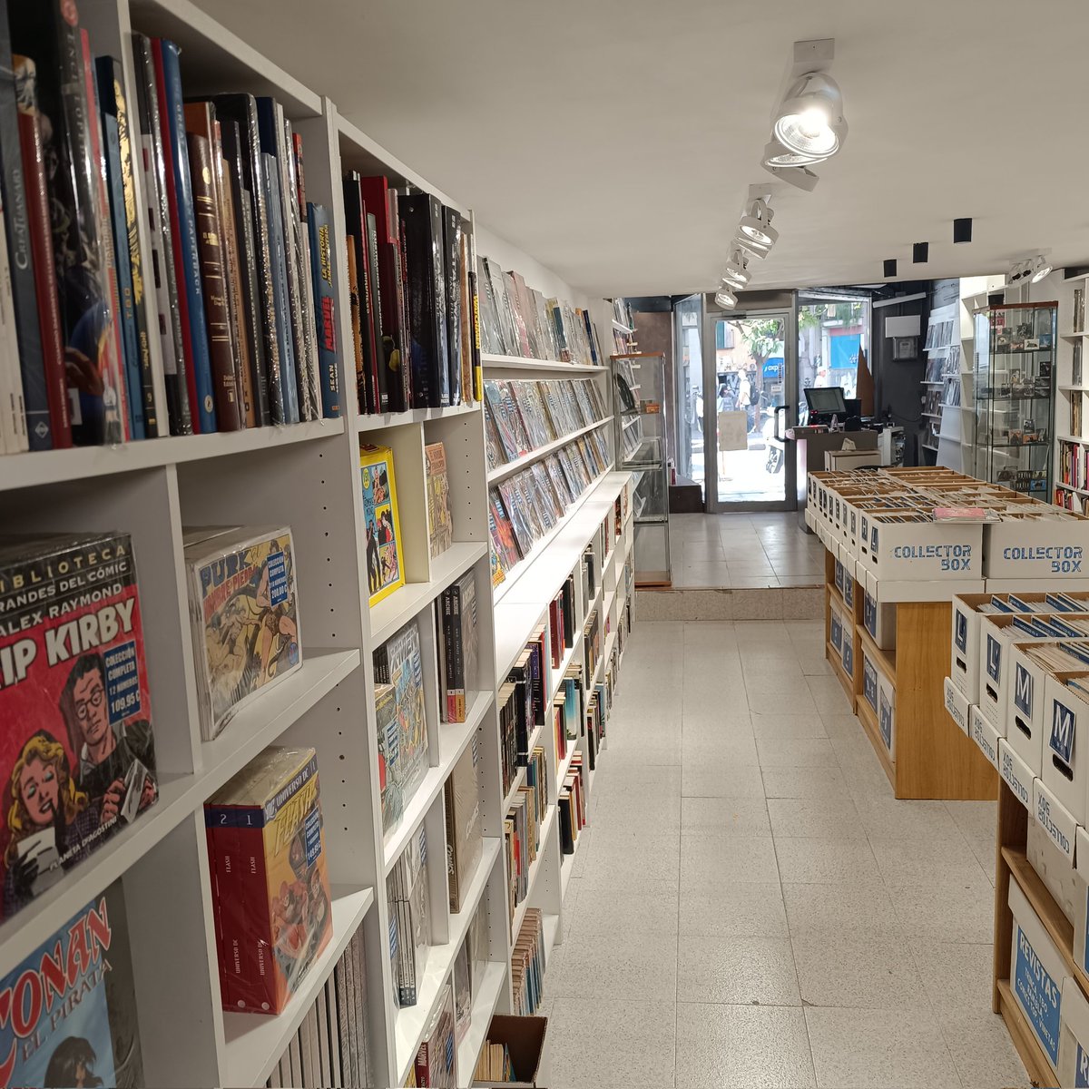 Librería Newton tweet media