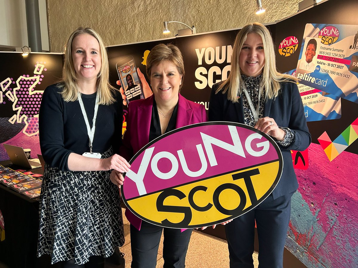 Lovely to see <a href="/NicolaSturgeon/">Nicola Sturgeon</a> at <a href="/ScotParl/">Scottish Parliament</a> today and chat about supporting young people across Glasgow and Scotland to thrive! <a href="/KirstenUrquhart/">Kirsten Urquhart</a>