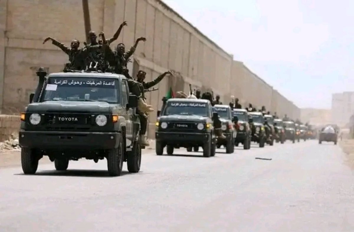 mohmdalkhatim's tweet photo. دقت بروق الفال جانا الخبر من ضي 
قالوا العيال راكزين سووا النجيض مو ني https://t.co/cmUSHsCUK7