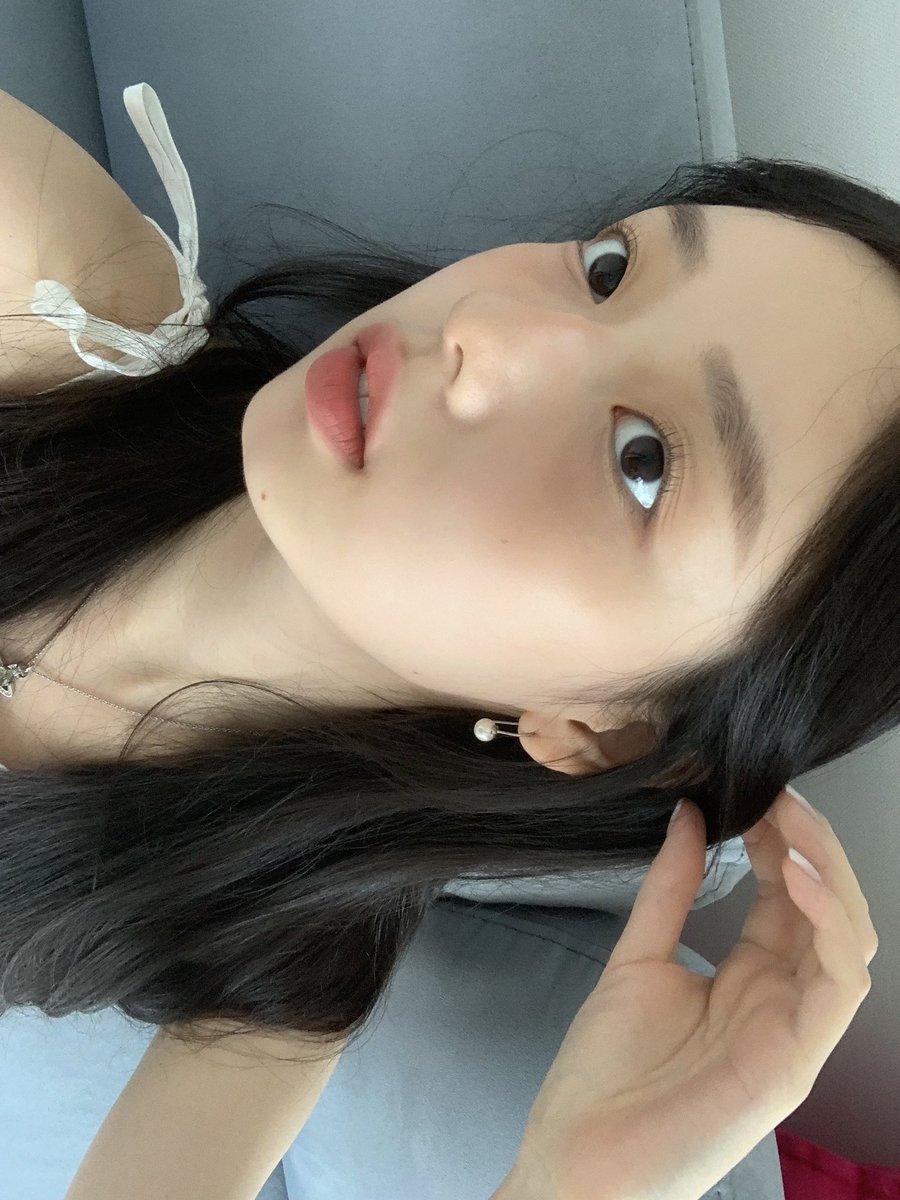 cherrykimdoah's tweet photo. #KIMDOAH #김도아 #キムドア #도아 #DOAH https://t.co/BNhKLSF2R5