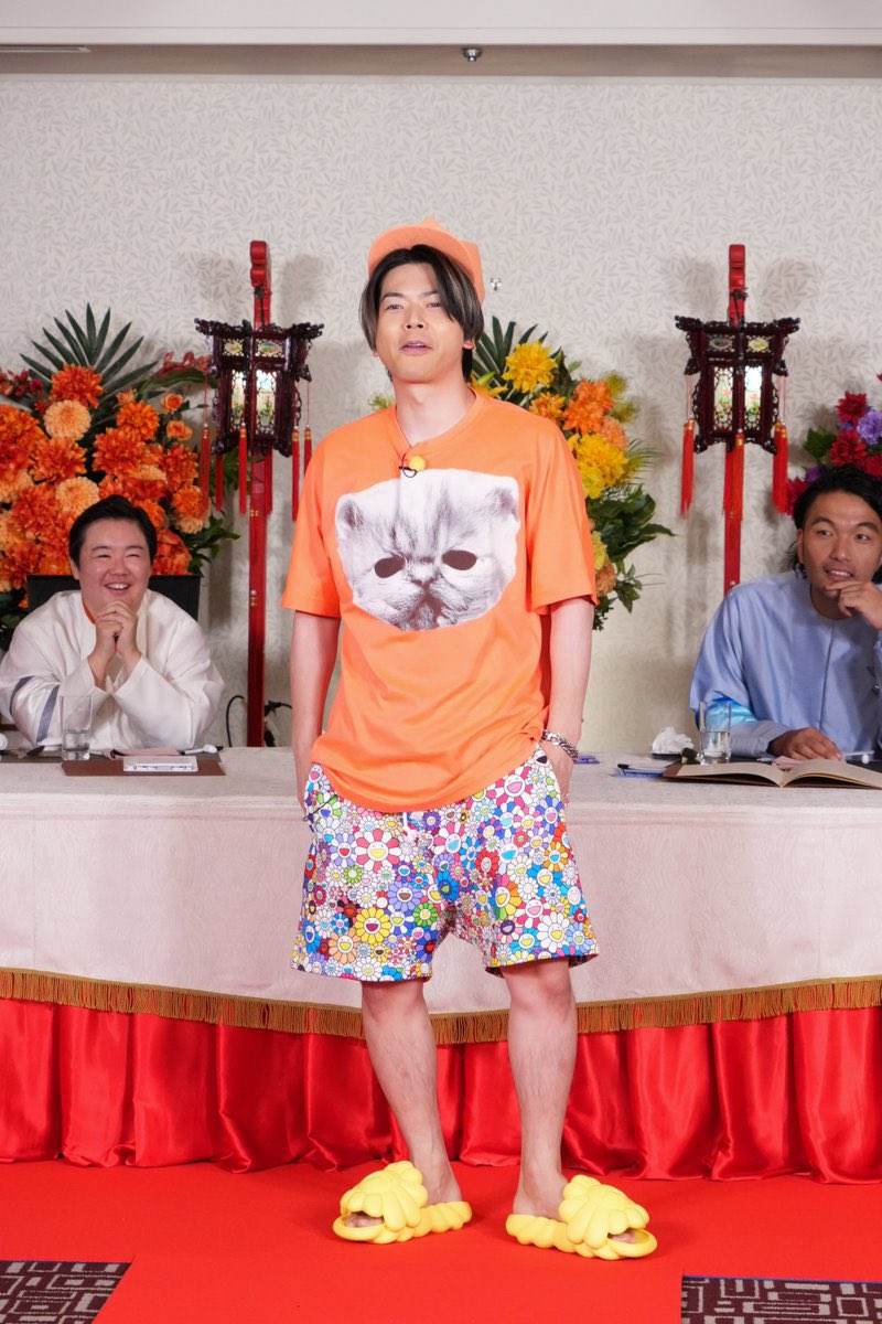 nw_kmk's tweet photo. 増田さんしか着れんてwwwwww https://t.co/pmkNM8oj2c