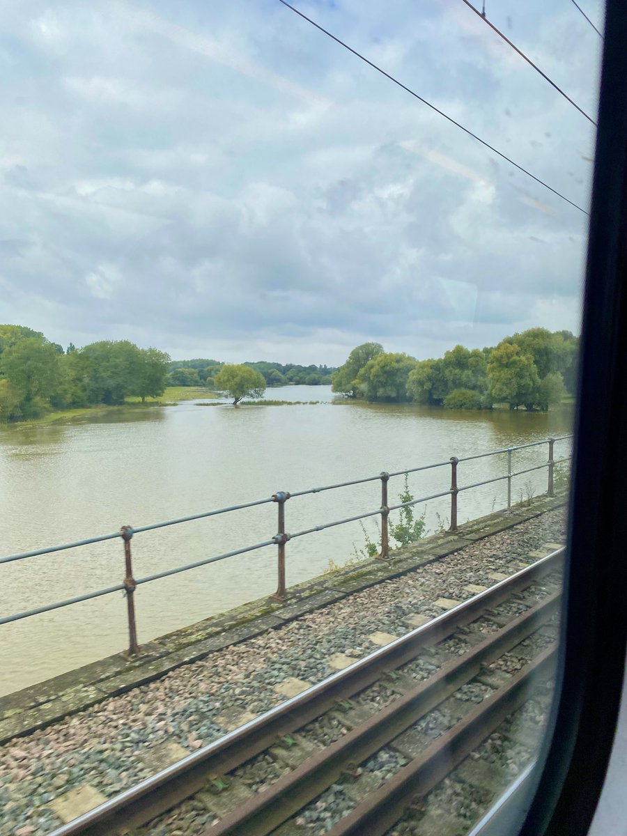 Really confusing where water should and shouldn’t be these days… 

Is this a river, a field, or a lake?