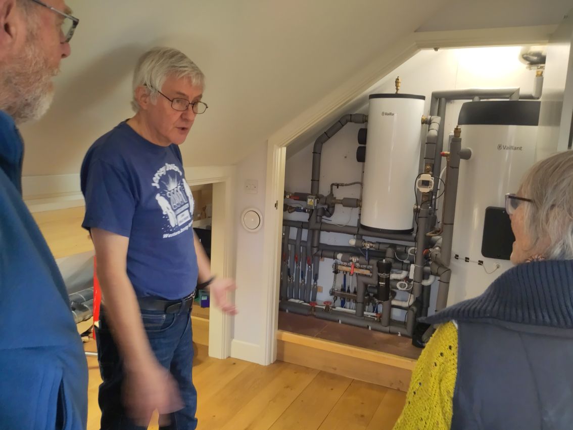 York Energy Advice (@yorkenergyadv) on Twitter photo First weekend of York Open Eco Homes went really well; big thanks to all hosts & visitors, as well as the @YorkEnvWeek and <a href="/yorkfiftyplus/">York 50+ Festival</a> promoters!
We're looking forward to the next one on 13 Oct - book your free tour/s here: buytickets.at/yce/ First weekend of York Open Eco Homes went really well; big thanks to all hosts & visitors, as well as the @YorkEnvWeek and <a href="/yorkfiftyplus/">York 50+ Festival</a> promoters!
We're looking forward to the next one on 13 Oct - book your free tour/s here: buytickets.at/yce/