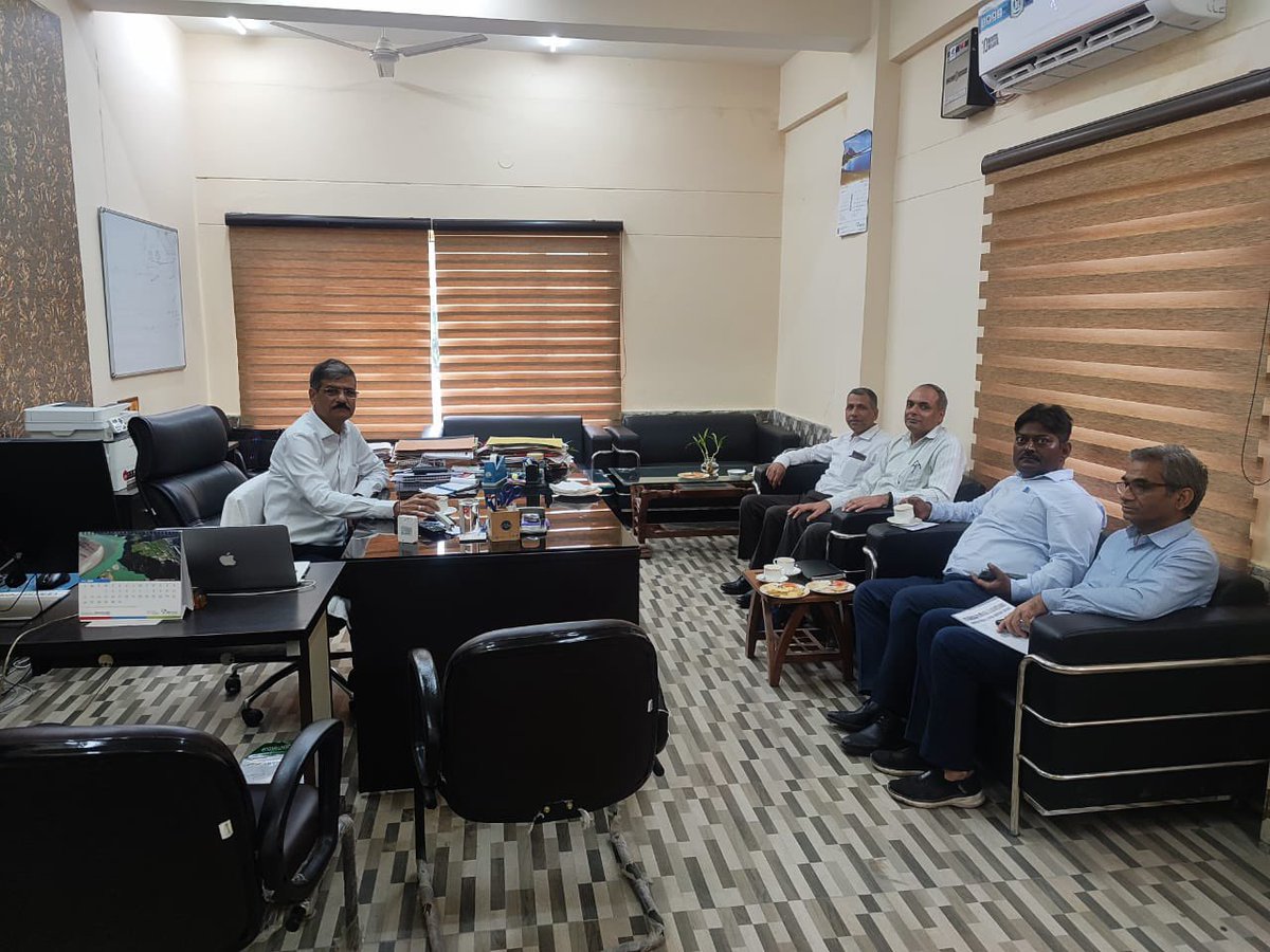 DoT_JKLSA's tweet photo. Team of J&K LSA under guidance of Shri Khushwant Rai, Addl. DG comprising of DDG's of Technology, Compliance, and Security verticals met Sh. Anik Gupta, Director CIT Jammu University.
#TTDF
#CyberSecurity
#QuantumComputing
#Radiation
#Myth
@DoT_India @Cyberdost @CyberJammu https://t.co/P6QfwGpyHE