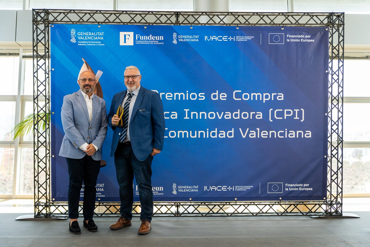 En esta primera edición de los Premios de Compra Pública Innovadora (CPI) otorgamos el premio a la mejor startup o empresa innovadora al consorcio de empresas Wayllet Tech &amp; Xpander by Tecnia con el proyecto “Tarjeta Ciudadana para el Ayuntamiento de La Eliana”