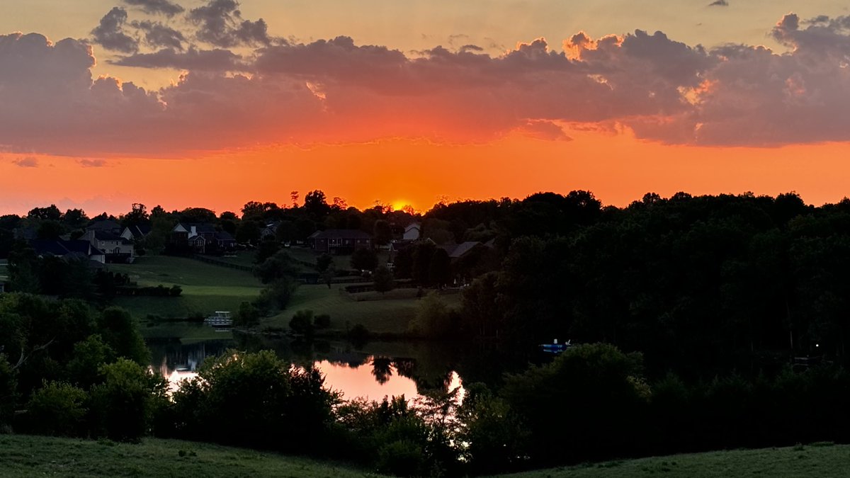 Sunset in Kentucky, by <a href="/mcclanahanjanet/">janet mcclanahan</a>