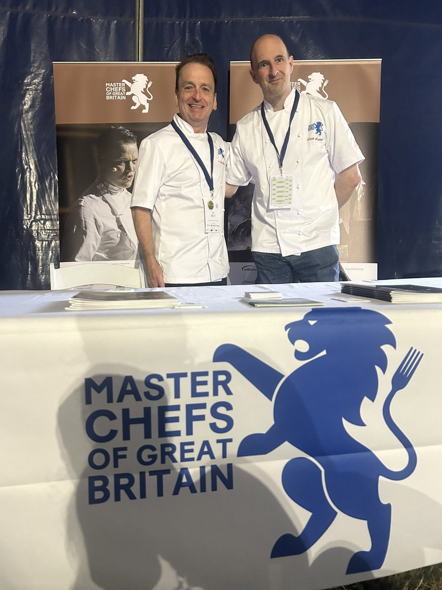 Ben Bartlett (@bbqben1) on Twitter photo Joined by Masterchef Scott Lucas at at the Universal Cookery & Food Festival at Loddington Farm in Kent
<a href="/cookeryfoodfest/">Universal Cookery & Food Festival</a> <a href="/masterchefsgb/">Master Chefs of Great Britain</a> <a href="/LoveBritishFood/">Love British Food</a>
#DesignedbyChefsforChefs #GlastonburyforChefs #britishfoodfortnight Joined by Masterchef Scott Lucas at at the Universal Cookery & Food Festival at Loddington Farm in Kent
<a href="/cookeryfoodfest/">Universal Cookery & Food Festival</a> <a href="/masterchefsgb/">Master Chefs of Great Britain</a> <a href="/LoveBritishFood/">Love British Food</a>
#DesignedbyChefsforChefs #GlastonburyforChefs #britishfoodfortnight