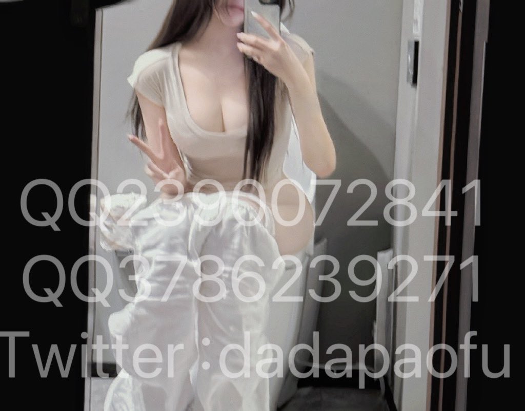 宝宝饿了吧
闻着味就过来了呢
我饭快做好了
洗洗手准备吃吧
#极品大奶 #女王 #女S #水很多的软软 #纯爱 #漂亮姐姐的屎是草莓味的 https://t.co/tQy2U4ohLB