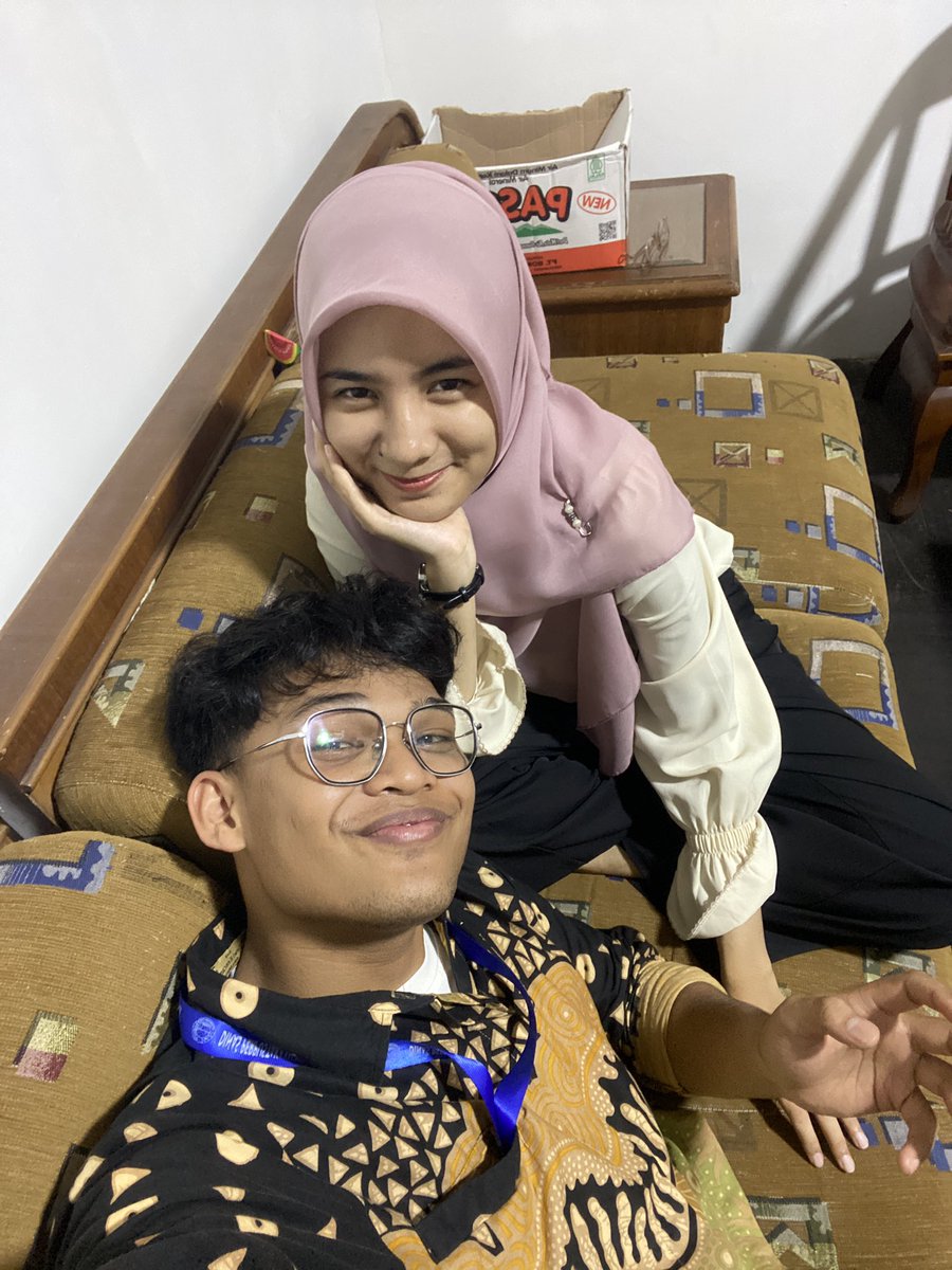 Hari ini kiita di rumah aja