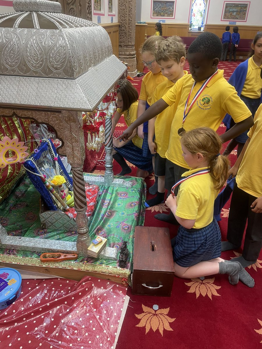 Queen's Drive Primary School tweet media