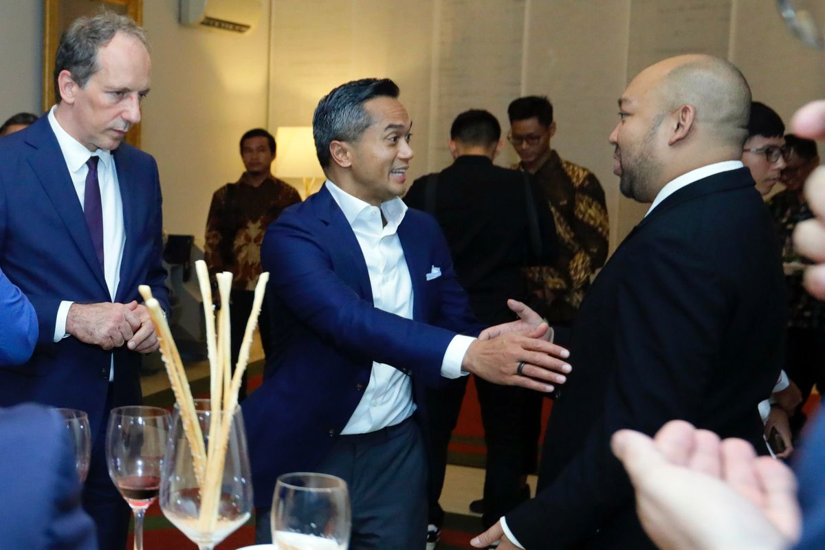 anindyabakrie's tweet image. Senang sekali bisa menghadiri undangan Duta Besar Prancis untuk Indonesia Fabien Penone yang menggelar acara Penutupan Olimpiade dan Paralimpiade Paris 2024 di Kediaman Dubes Prancis, Jakarta.

#Olimpiade #olimpiadeparis2024 #KedubesPrancis