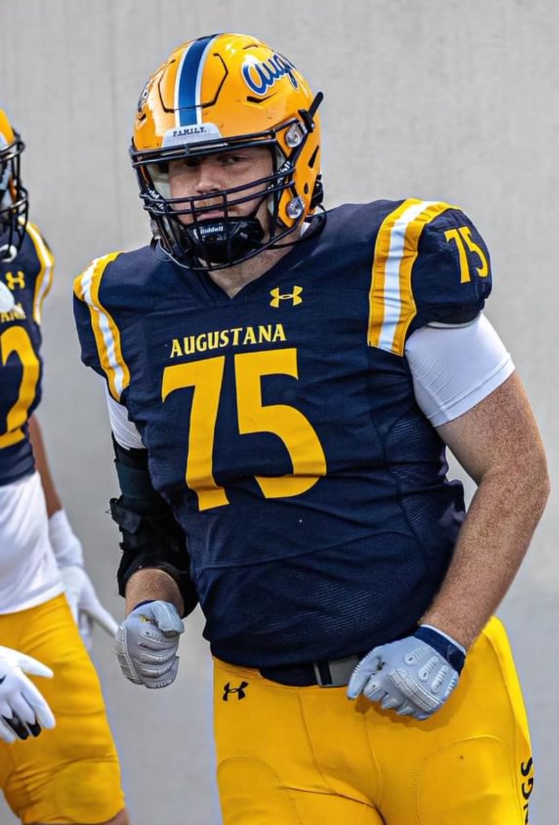 DubuqueSeniorHSFootball tweet media