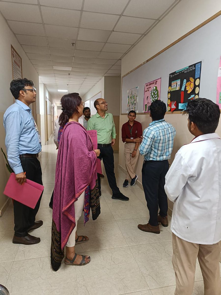 MetroCollege1's tweet photo. Metro College of Health Sciences &amp; Research celebrated World Pharmacists Day 2024, honoring pharmacists' contributions to healthcare with activities like Poster Presentations, Quiz Competitions, and Skits.

#WorldPharmacistsDay2024 #PharmacistsCare #MetroCollegeCelebrates https://t.co/H5qWnohDoT