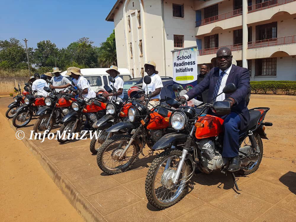 nickmangwana's tweet image. MANICALAND 
Child Protection Society handed over motorcycles to nine community child care workers at a ceremony presided over by the Ministry of Primary and Secondary Education and the DDC. The motorcycles will be used to monitor income generating activities in 100 beneficiary…