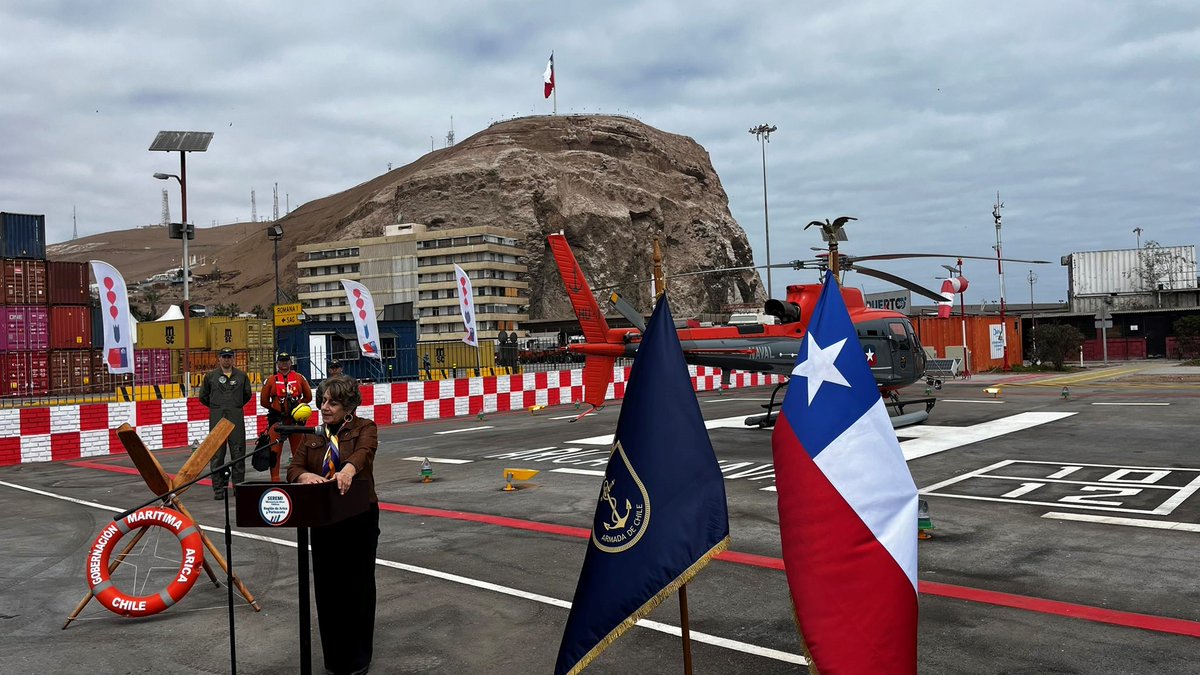 🎉 Amazing achievement in Chile! Minister of Public Works, Jessica López, inaugurated the new coastal promenade at Playa Las Machas, Arica. New helipad for the Navy helicopter operations enhances region's safety and intermodal connectivity. Learn more: bit.ly/3JnEPEr