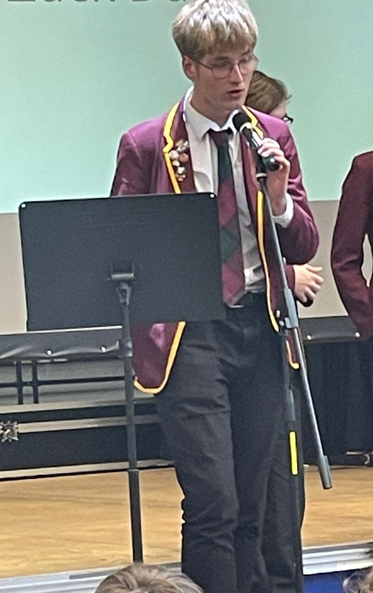 Thank you so much to Eva and Zack who each beautifully performed a song in French🇫🇷 we are so lucky to have such talented pupils! 🎶🎤 <a href="/StrathavenAcad/">Strathaven Academy</a>