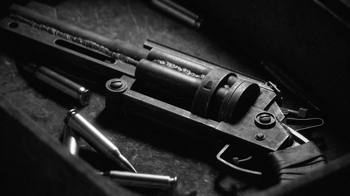 A few black &amp; white shots of the HCR for Rust. Man, i love spending some time creating renders in <a href="/marmosetco/">Marmoset</a> toolbag 5.