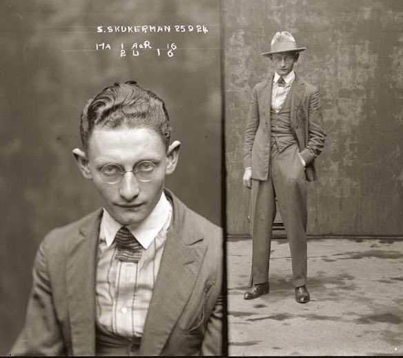 1926 Live tweet media